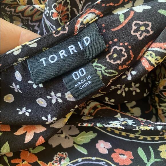 Torrid peplum style blouse with cinch waist and cross over front chest - Picture 2 of 8